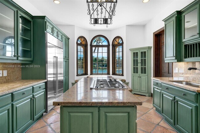 Foto del edificio - 4970 N Kendall Dr