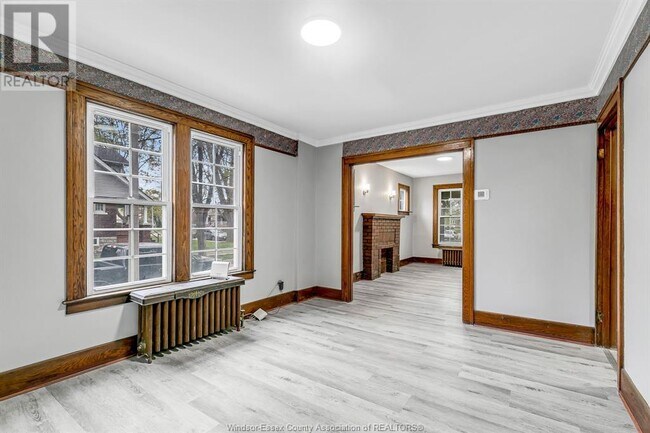 Building Photo - 1354 Bruce Ave