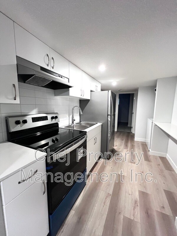 Photo principale - 22722-2282a 82a Ave NW