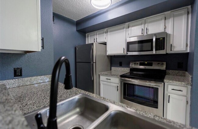 Foto del edificio - 2120 El Paseo St