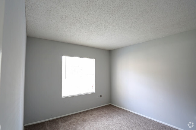 Bedroom - Palms at Sand Lake