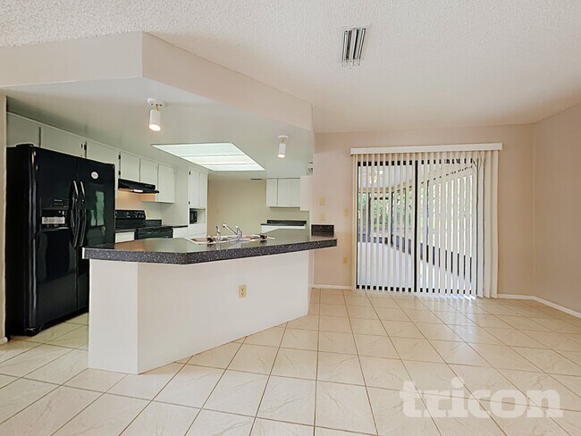 Foto del edificio - 10457 Laval St