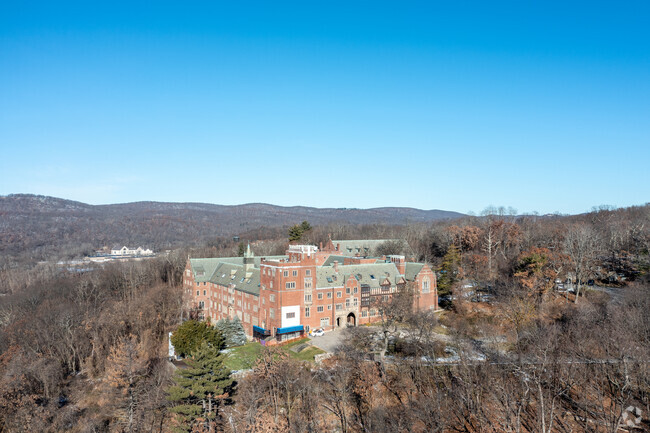 Chateau Rive Apartments - Apartments in Peekskill, NY | Apartments.com