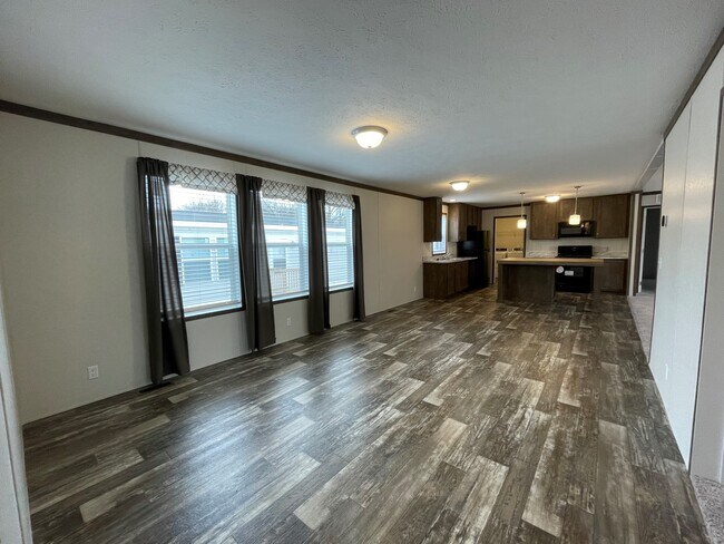 Building Photo - 204 Borman Ave