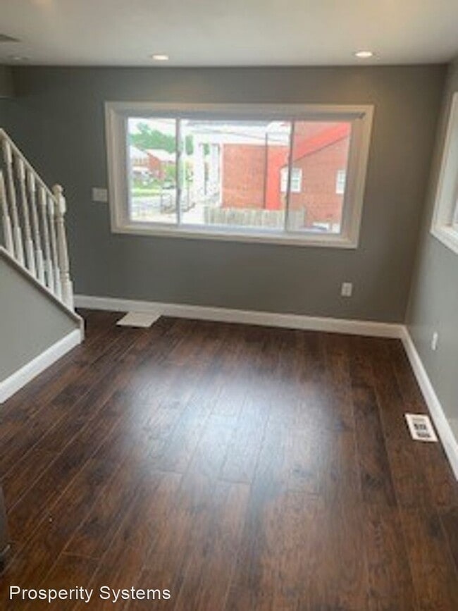 Building Photo - 3 br, 2 bath House - 3539 E Northern Pkwy