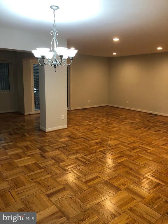 Foto del edificio - 14 Stonehenge Cir