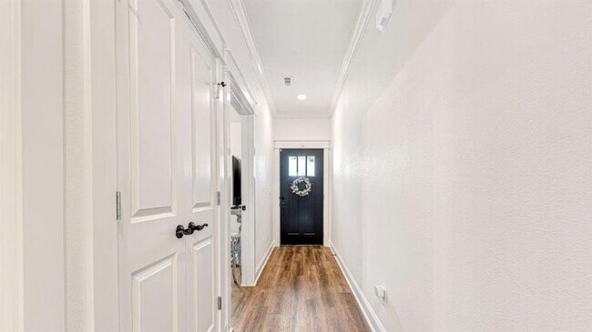 Foto del edificio - 1604 S 17th Pl