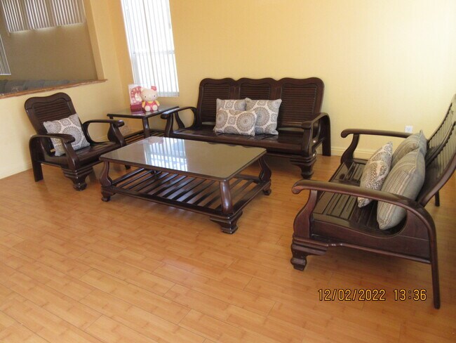 Building Photo - 7856 Bonaventure Dr