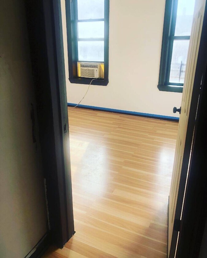 Foto del edificio - 425 E 153rd St
