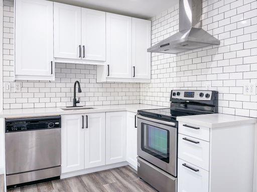 Building Photo - 49 NE 5th Ave