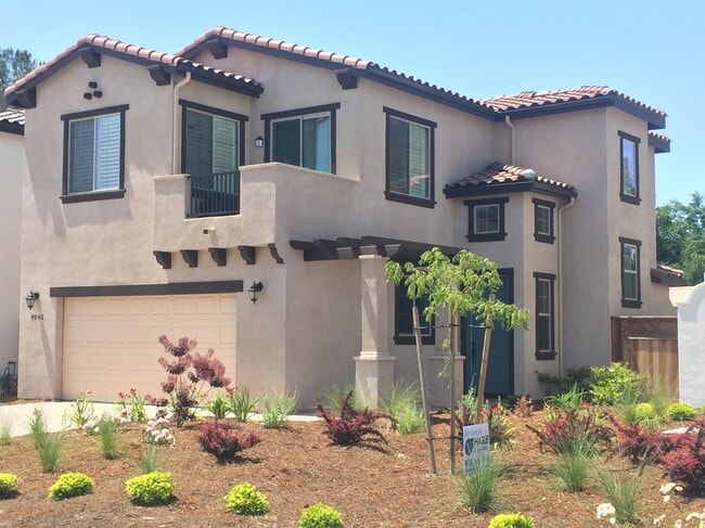 Building Photo - 9040 Coromar Ct