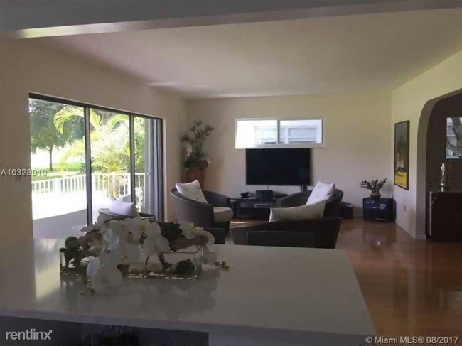 Foto del edificio - 1181 Campo Sano Ave