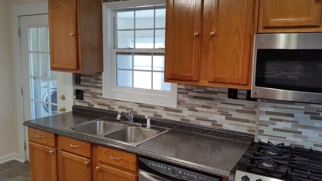 Cocina - 3216 Plyler Mill Rd