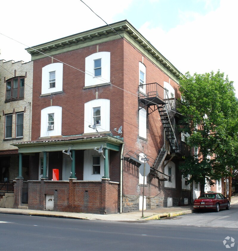 225 E Sunbury St, Shamokin, PA 17872 Apartments in Shamokin, PA