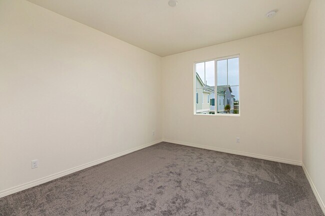 Building Photo - 501 Turnstone Ln