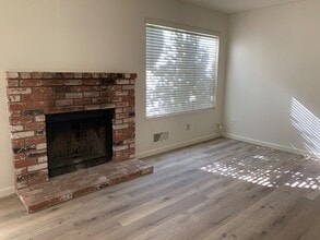 Building Photo - 6057 Woodside Dr