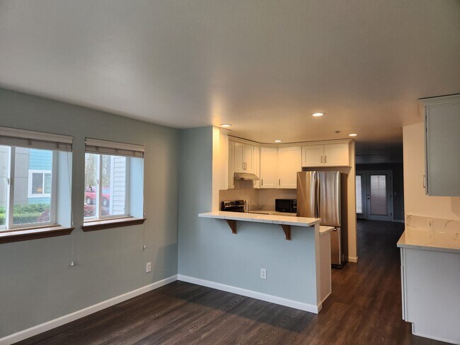 Photo - 12406 SE 31st St Apartment