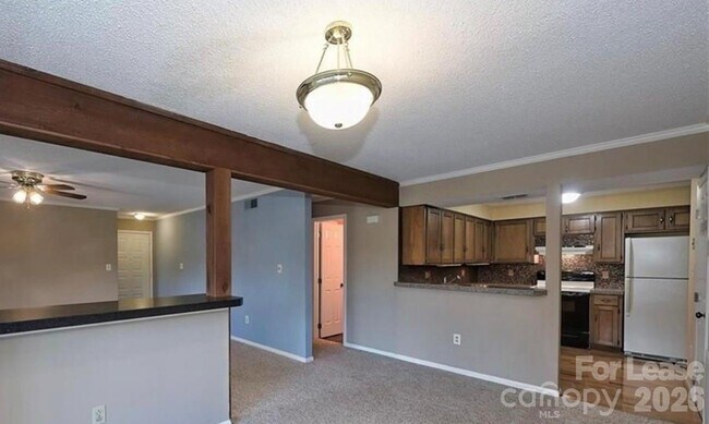Foto del edificio - 7345 Winery Ln