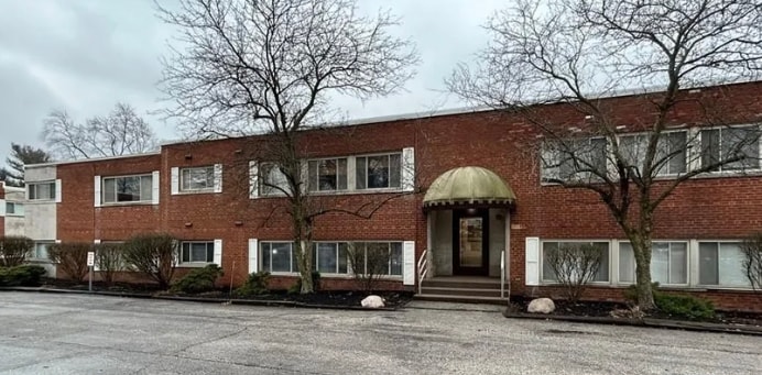 Primary Photo - 33310 Aurora Rd