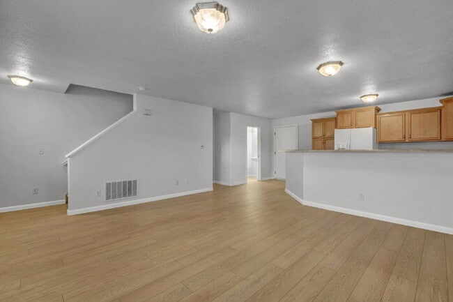 Foto del edificio - Fully Renovated 2-Bedroom Townhome Near Ft. Carson with 2-Car Garage