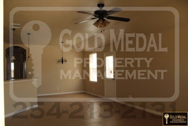 Building Photo - 4505 Cambridge Dr