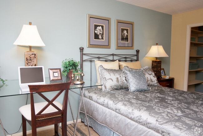 2 Bedroom 947 SF - Master Bedroom - Autumn Woods Apartments