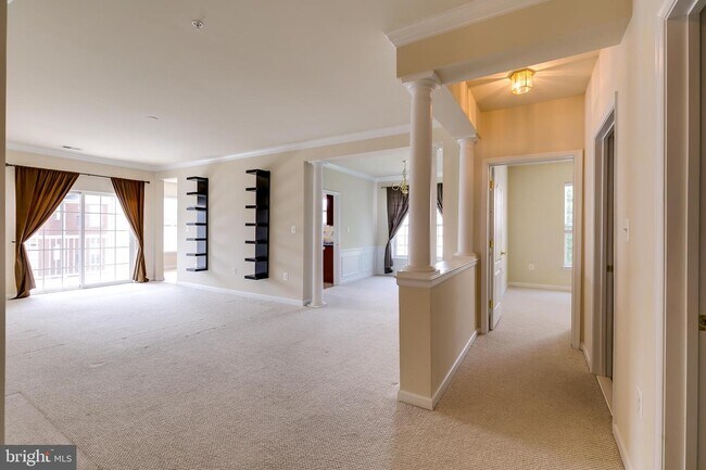 Building Photo - 9710 Handerson Pl