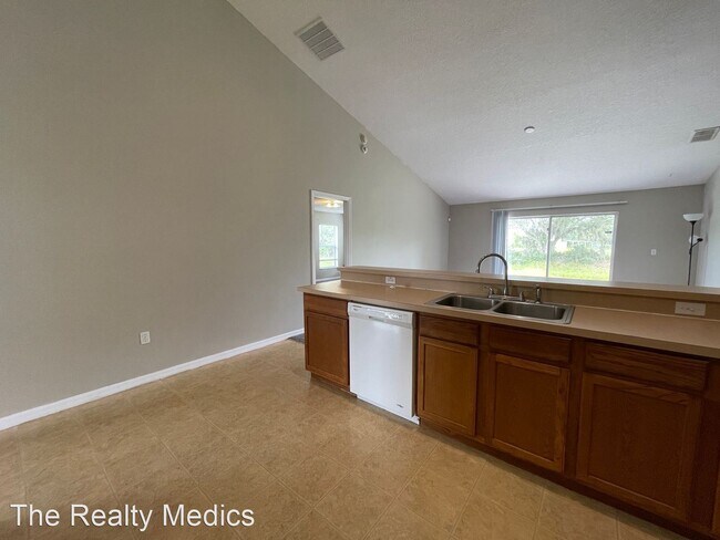Foto del edificio - 3 br, 2 bath House - 1625 Redfin Dr.
