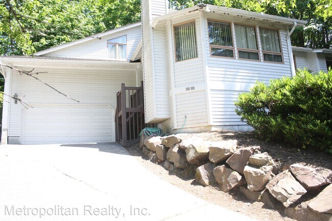Building Photo - 4 br, 3 bath House - 6008 142nd Ct SE