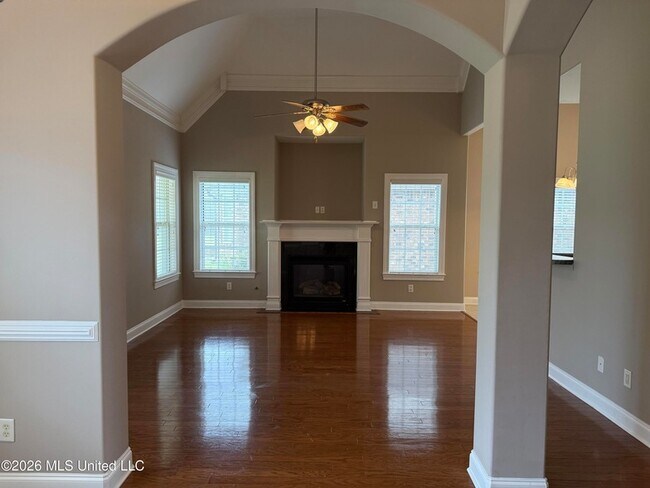 Building Photo - 4919 Rosebrook Cir E