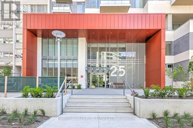 Building Photo - 25 Holly St