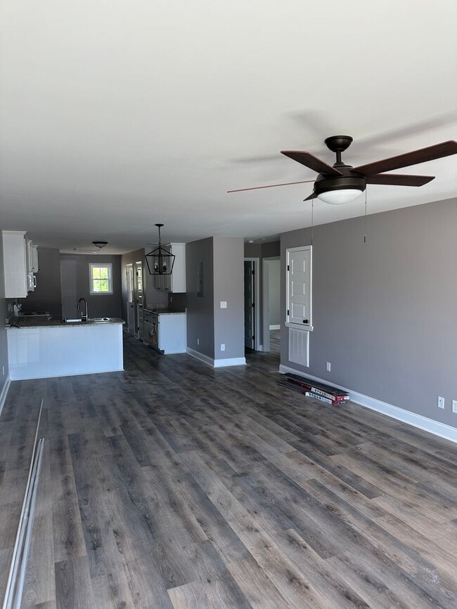 Building Photo - 124 Magnolia Ct