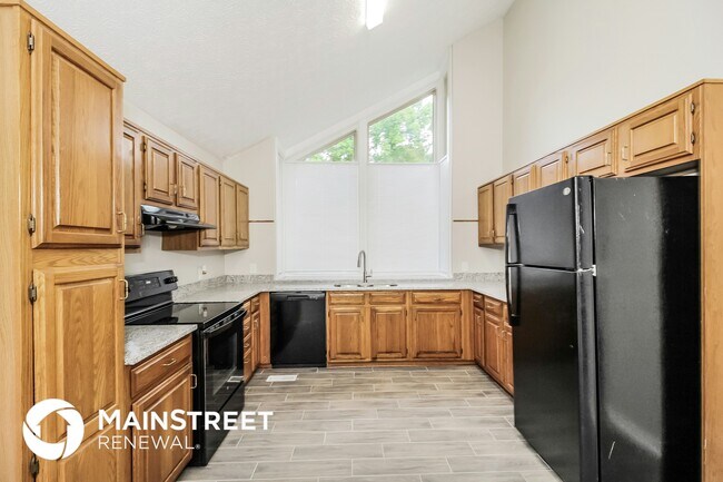 Foto del edificio - 587 Farmbrook Trail NE