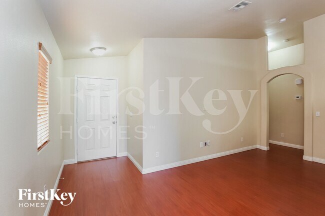 Building Photo - 3732 Sorrowing Sparrow Ct