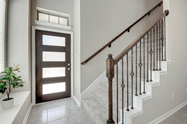 Building Photo - 248 Cheswood Forest Drive