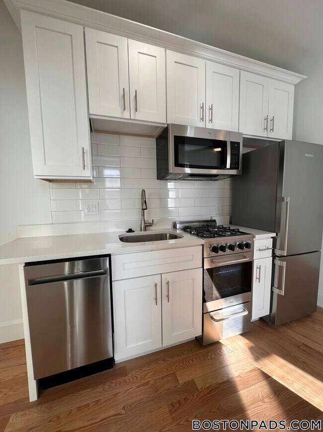 Foto del edificio - 151 Park Dr