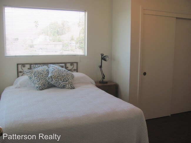 Building Photo - 2 br, 2 bath  - 2690 Juniper Ave.