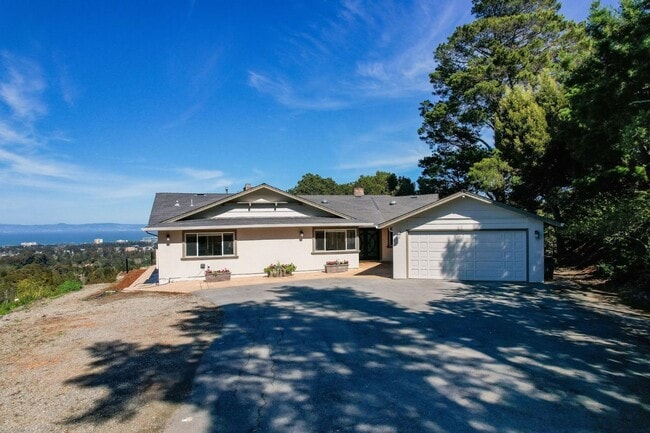 Building Photo - 255 Pinehill Rd