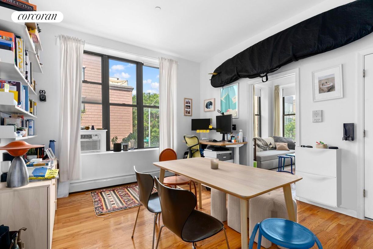 Foto principal - 190 Meserole St