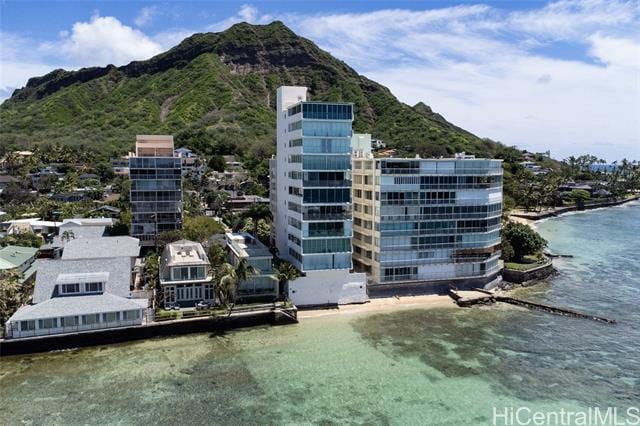 Building Photo - 3065 Kalakaua Ave