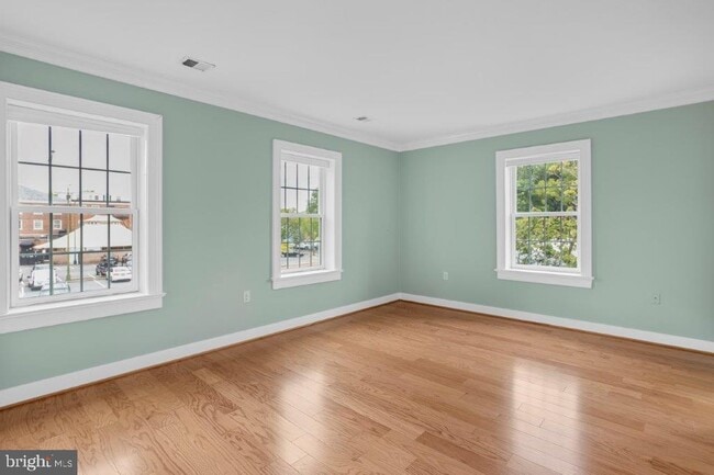 Foto del edificio - 117 E Dover St