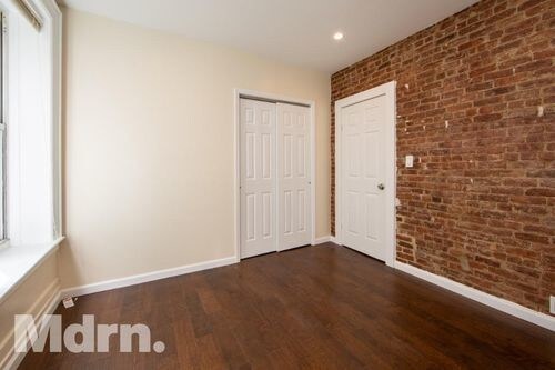 Building Photo - 719 W 180th St