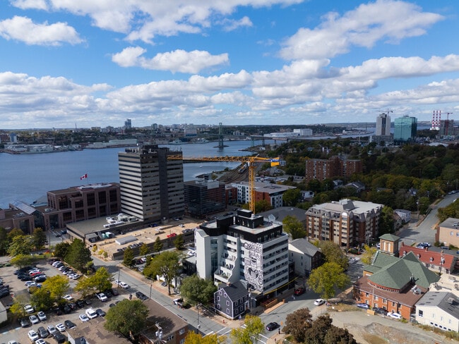 Centre-ville de Dartmouth - The Shuffle