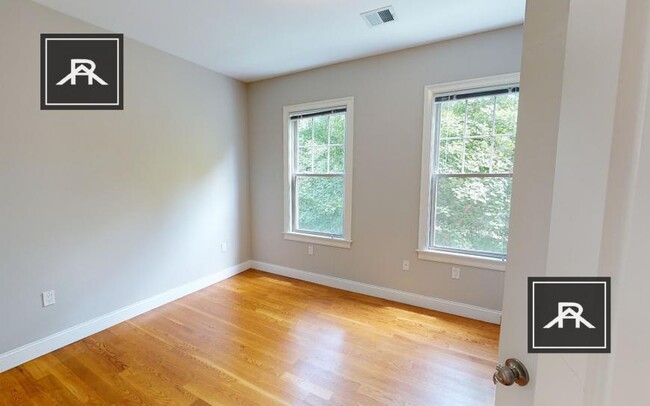 Building Photo - 2 bedroom in Cambridge MA 02141
