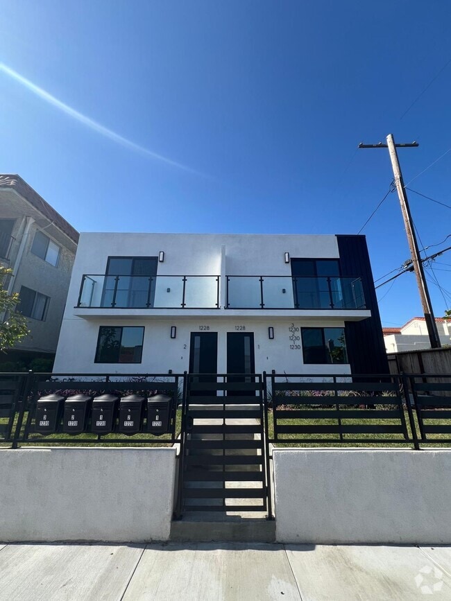 Building Photo - 1230 W 8th St