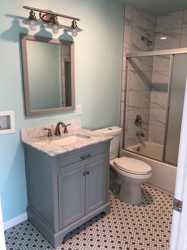 Restroom in master bedroom - 2620 Chandler Blvd