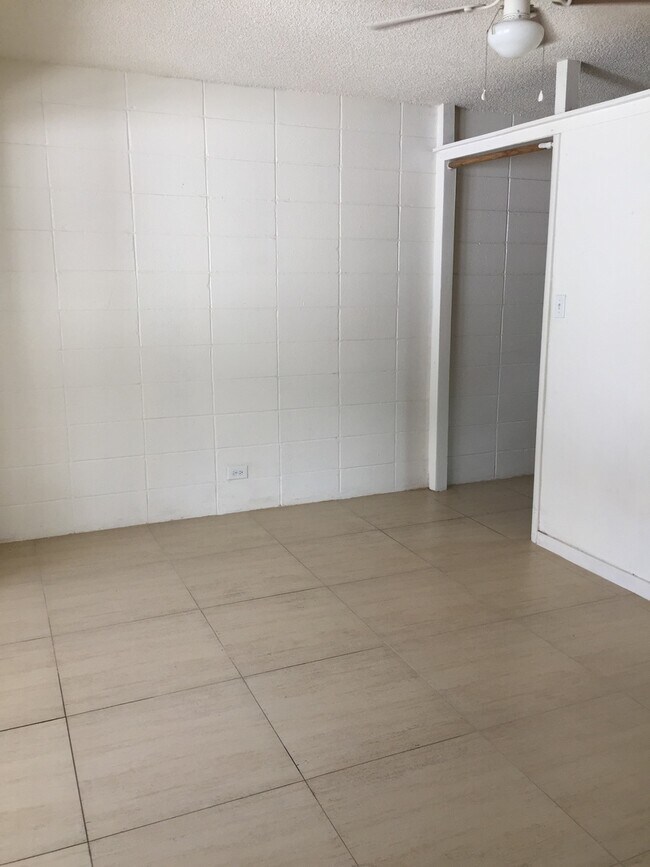 Foto del edificio - 1 Bed, 1 Bath in Waikiki