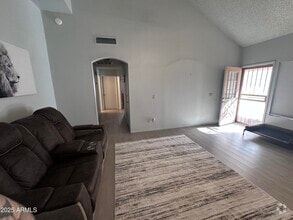 Building Photo - 817 E Gila Ln