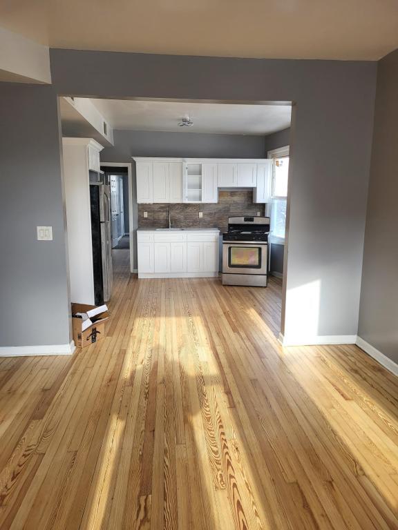 Photo - 93 Hopkins Pl