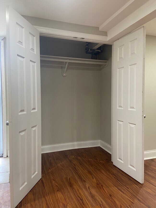 Foto del edificio - 503 Columbia Rd NW